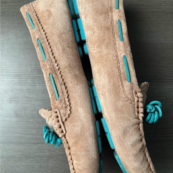 UGG Women's Meena Leather Driving Shoes, Size 9.5, Excellent Preowned Condition - Picture 5 of 11